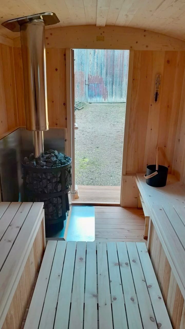 Instagram post from eisbaden.bayern. This post is in position 29.